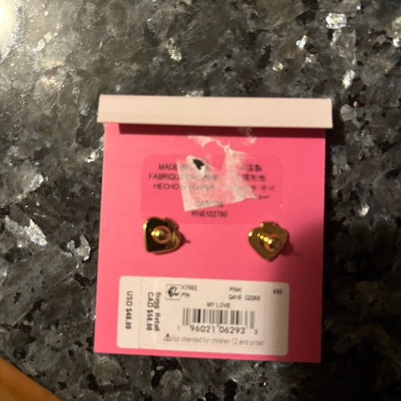 Brand new earrings - Picture 3 of 4